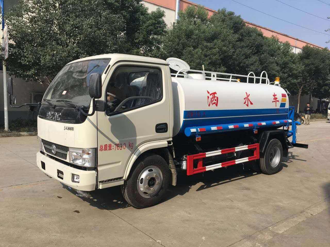 5噸灑水車在哪里有賣？湖北楚勝汽車13886887089